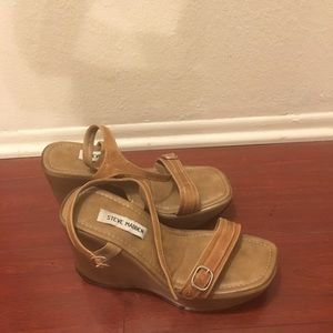 Steve Madden hot-caramel colored platforms
